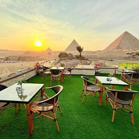 Seven Pyramids Inn Kafret el-Gabal Exteriör bild