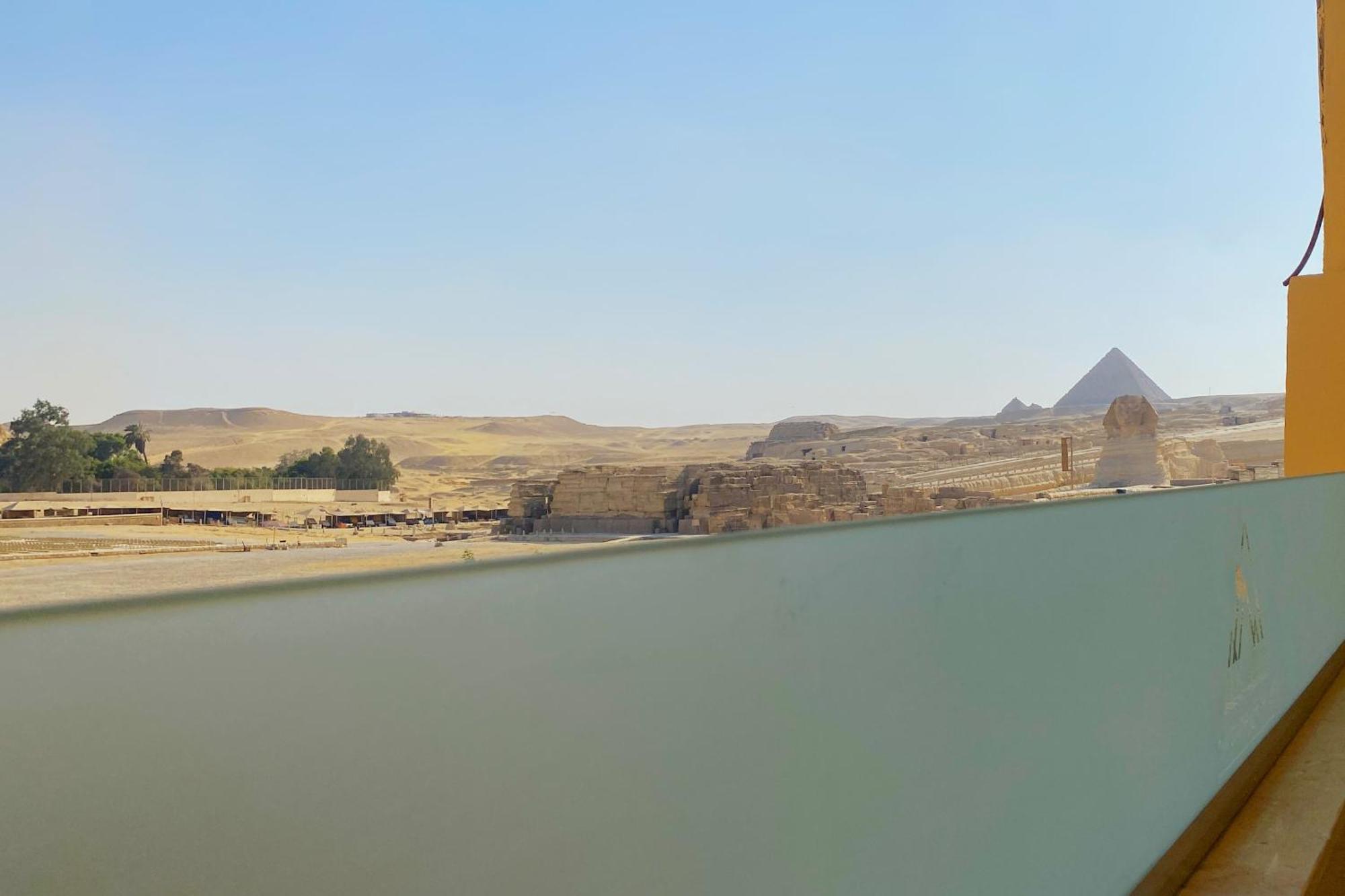 Seven Pyramids Inn Kafret el-Gabal Rum bild