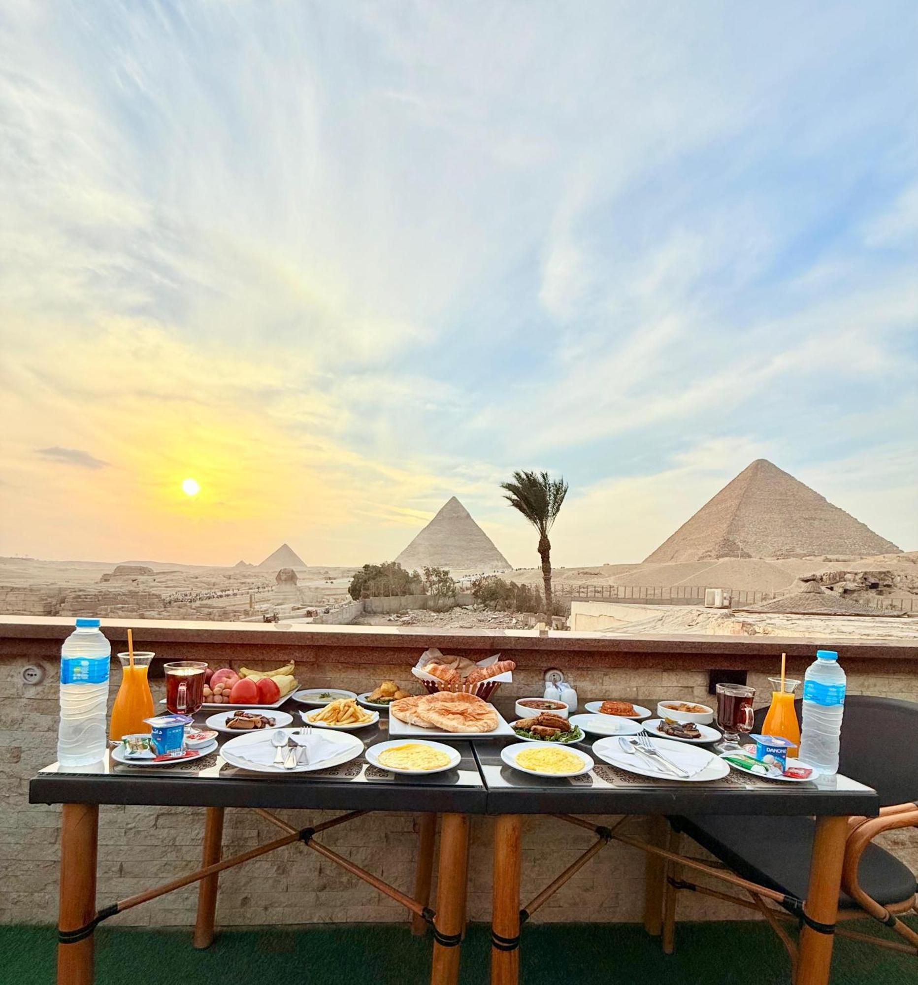 Seven Pyramids Inn Kafret el-Gabal Exteriör bild